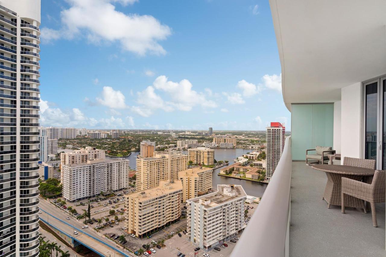 Luxurious Hyde Resort Apartments Голливуд Экстерьер фото
